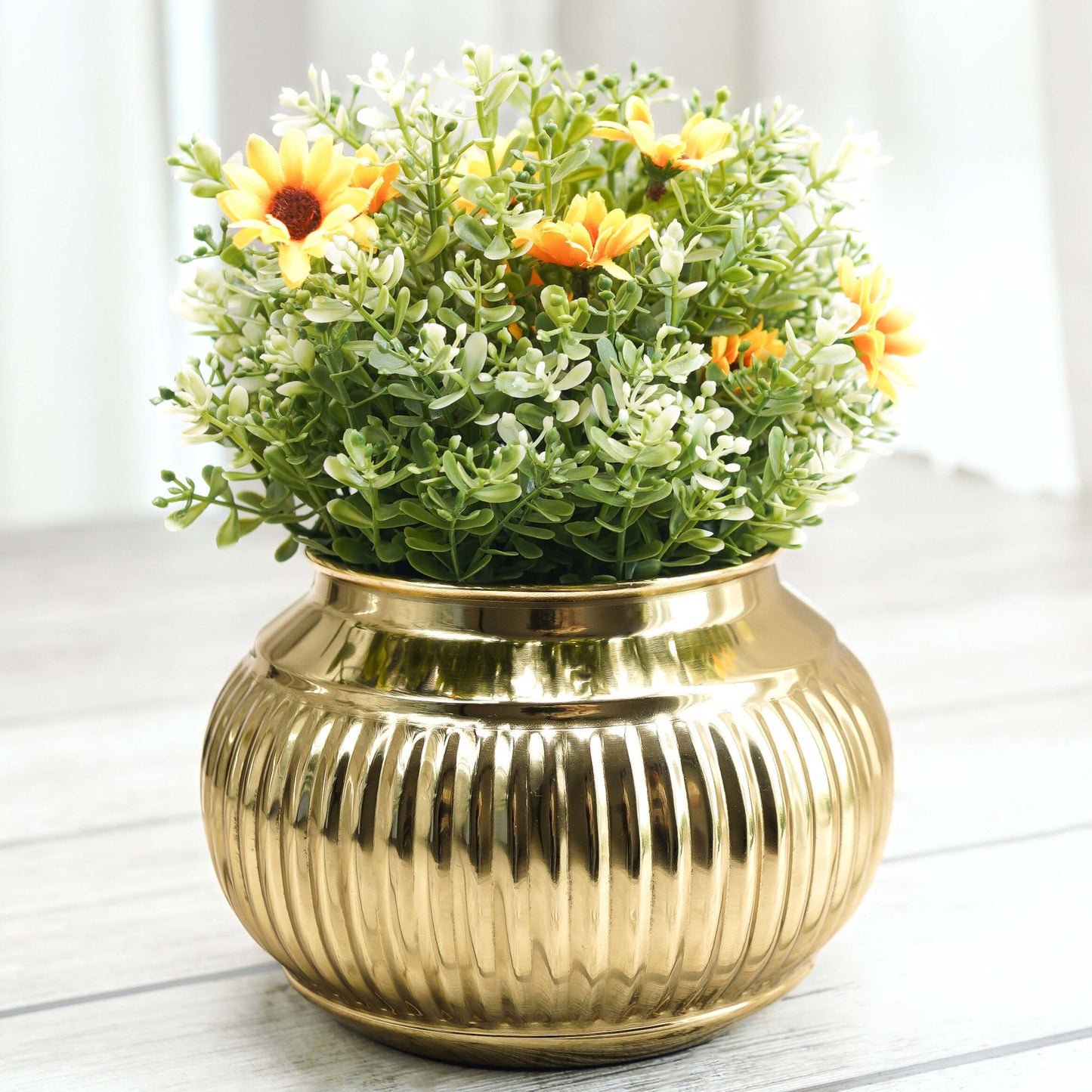 Matki Style Metal Planter, Gold 