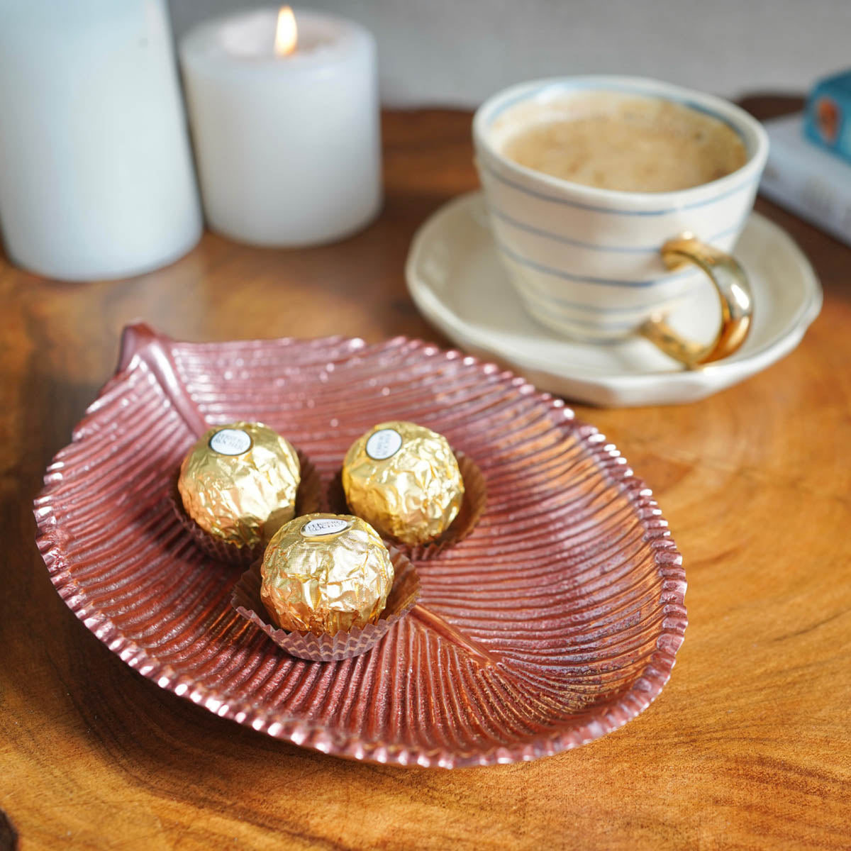 Leaf shaped platter,small