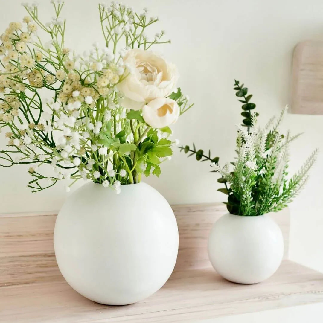 Metal ball flower vase white set of 2 