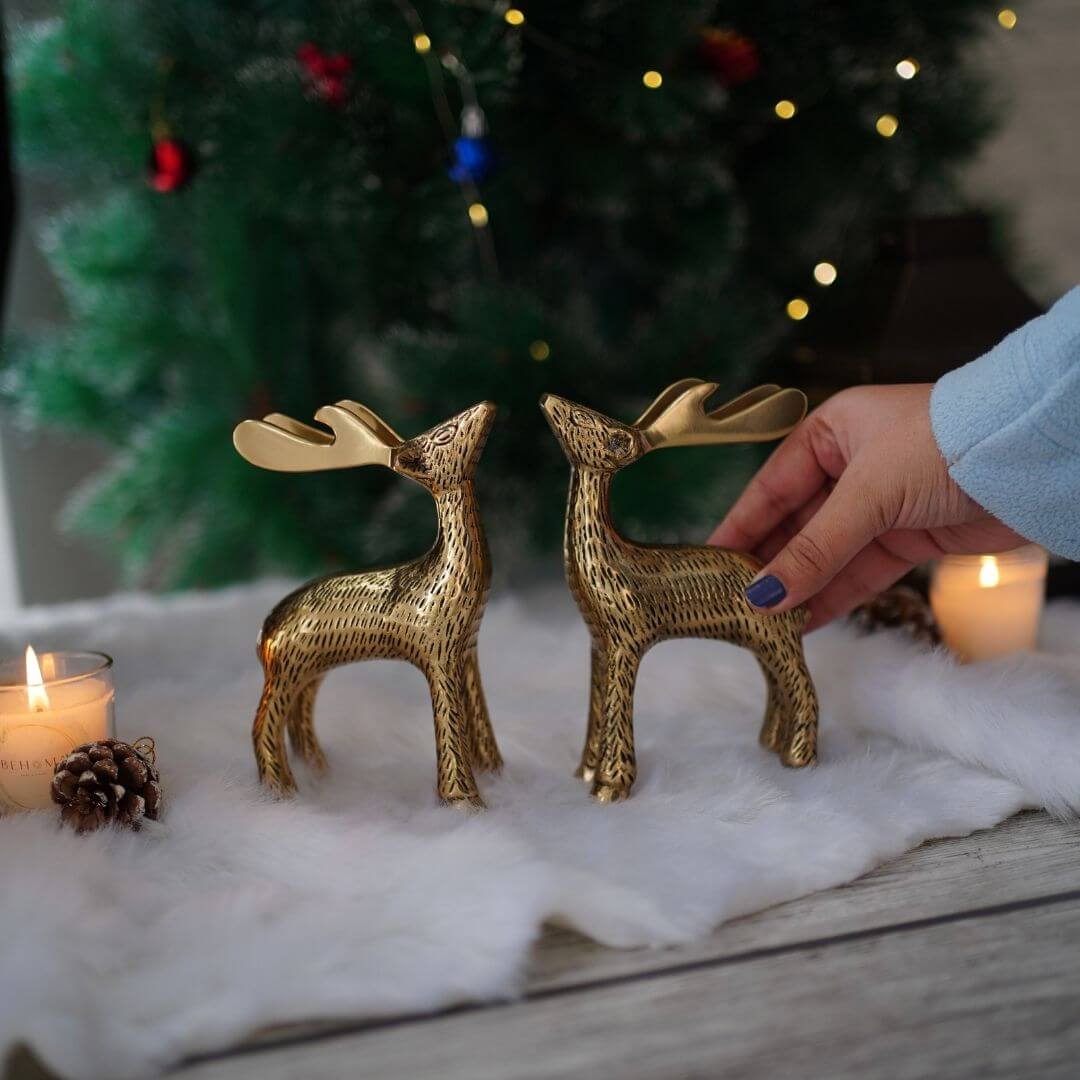 Christmas Reindeer showpiece, Gold, Metal - Set of 2 - Behoma