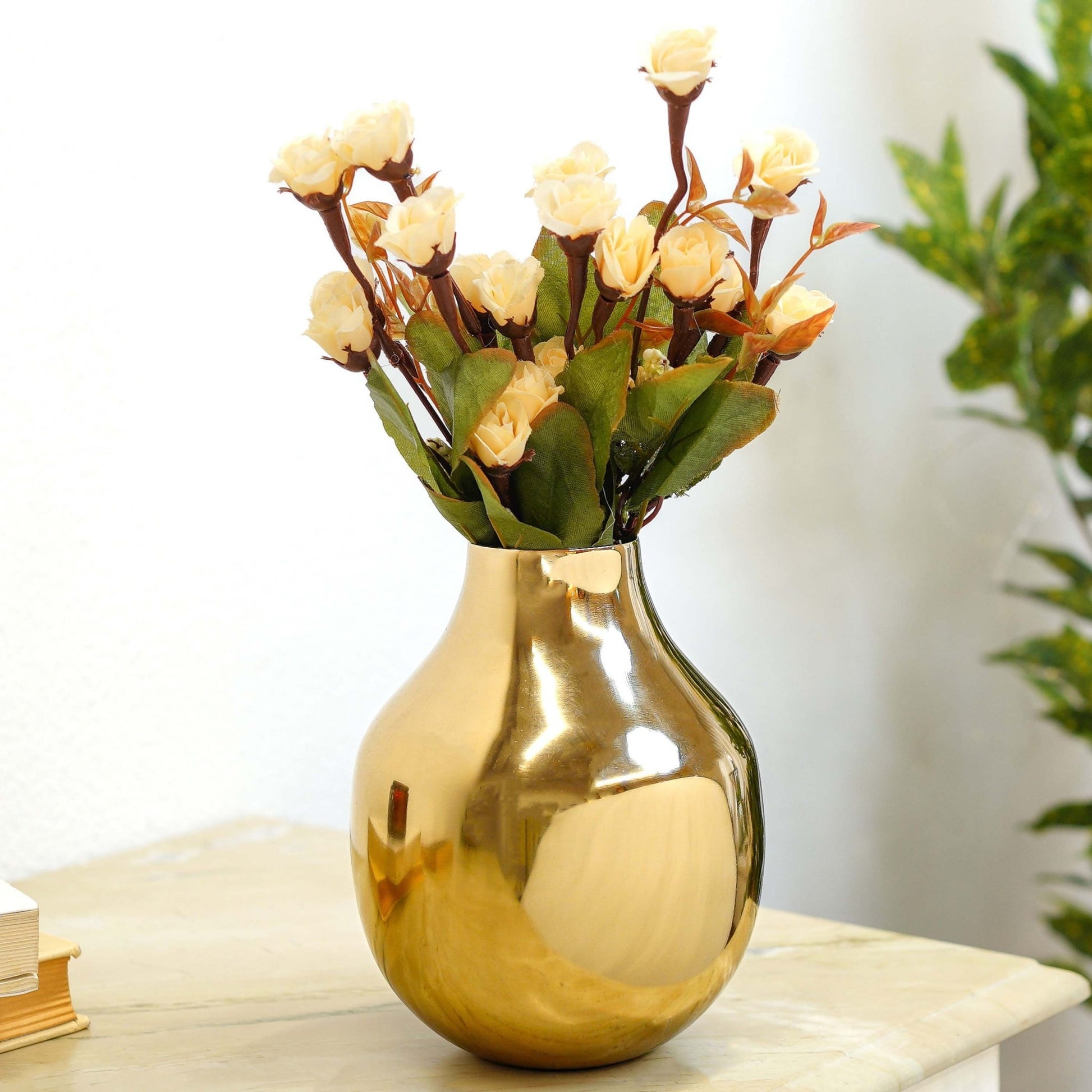 Combo of Drop Vase and Mini Roses - Behoma