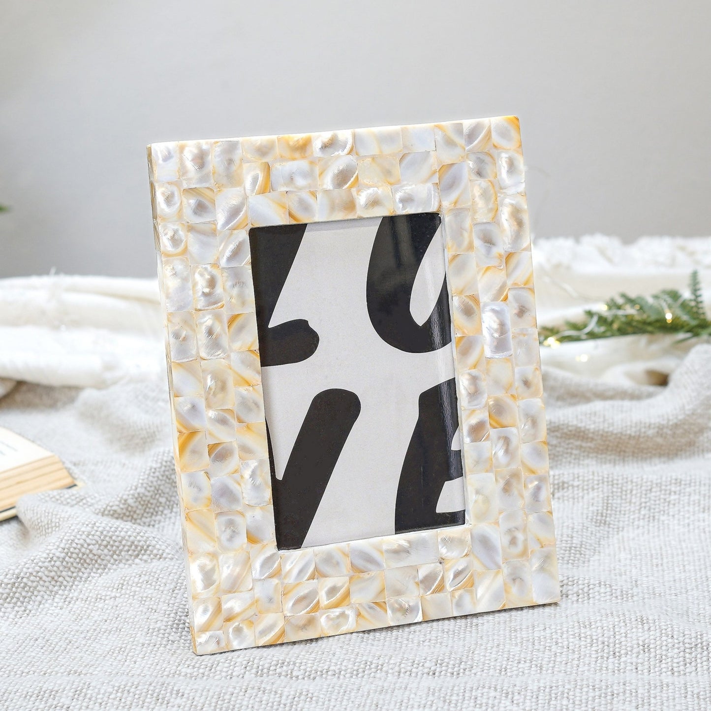 Elegant Pearl Photo Frame - 4x6 - Behoma