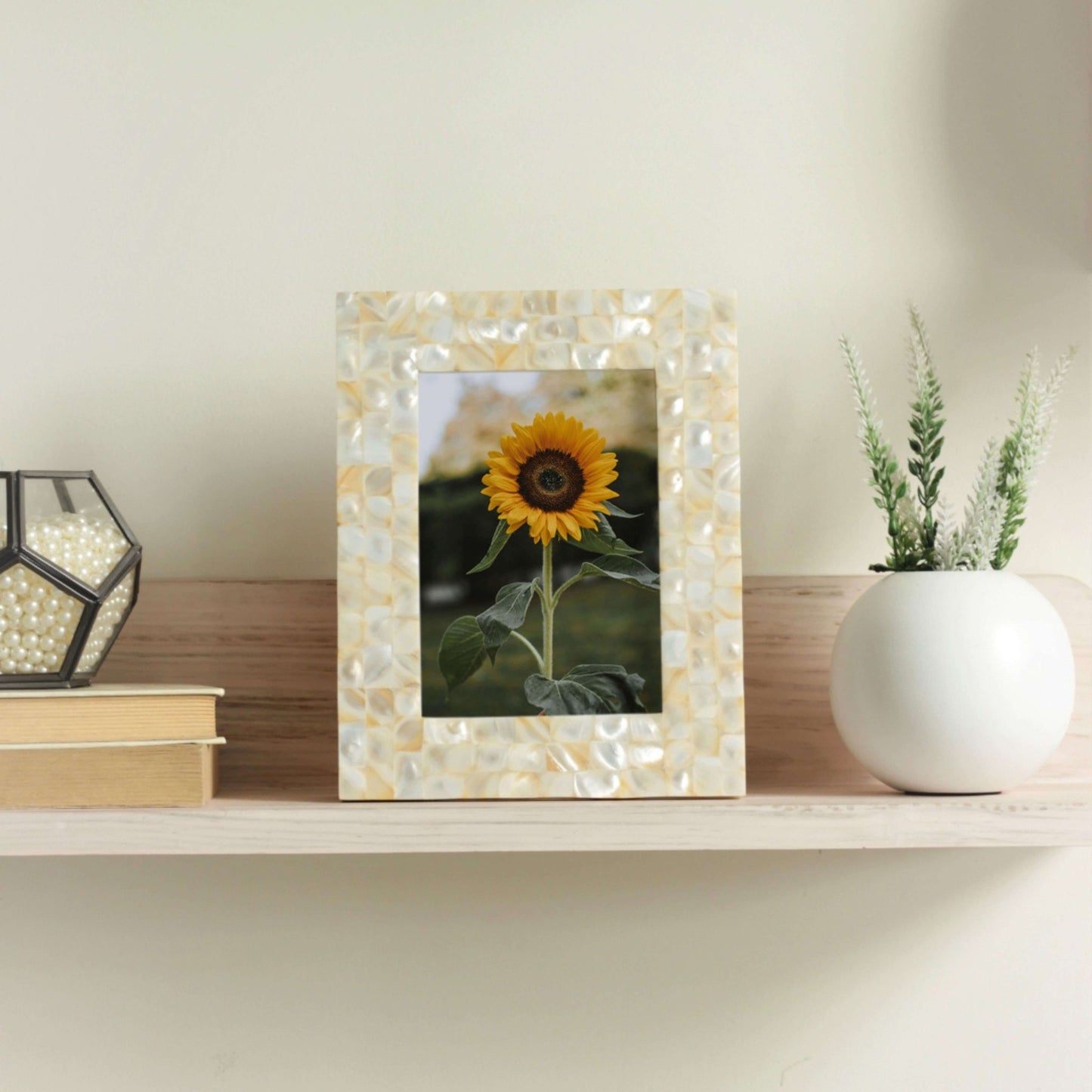 Elegant Pearl Photo Frame - 5x7 - Behoma