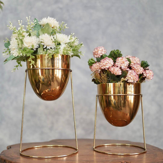 Metal Planter with Round Gold Stand