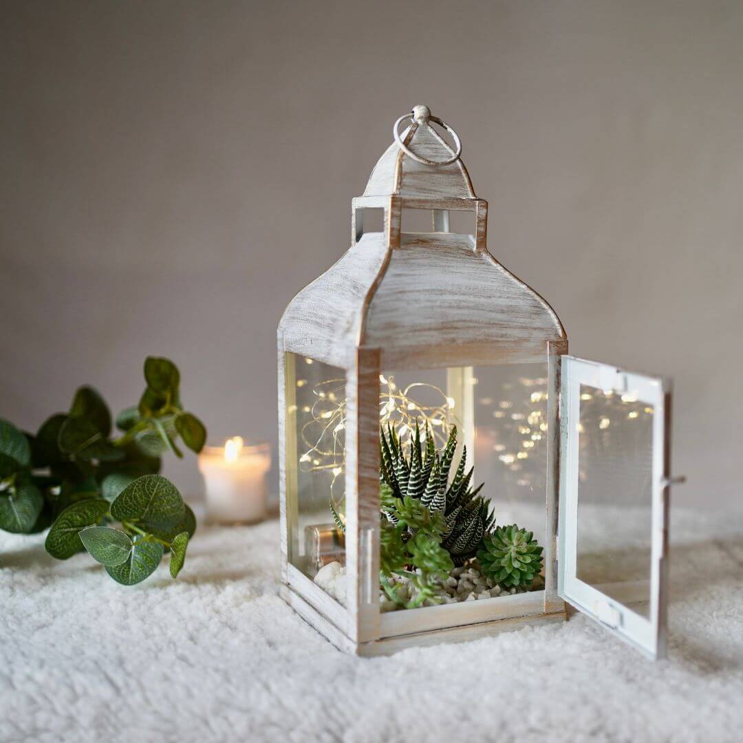 RUSTIC WHITE LANTERN HAMPER - Behoma